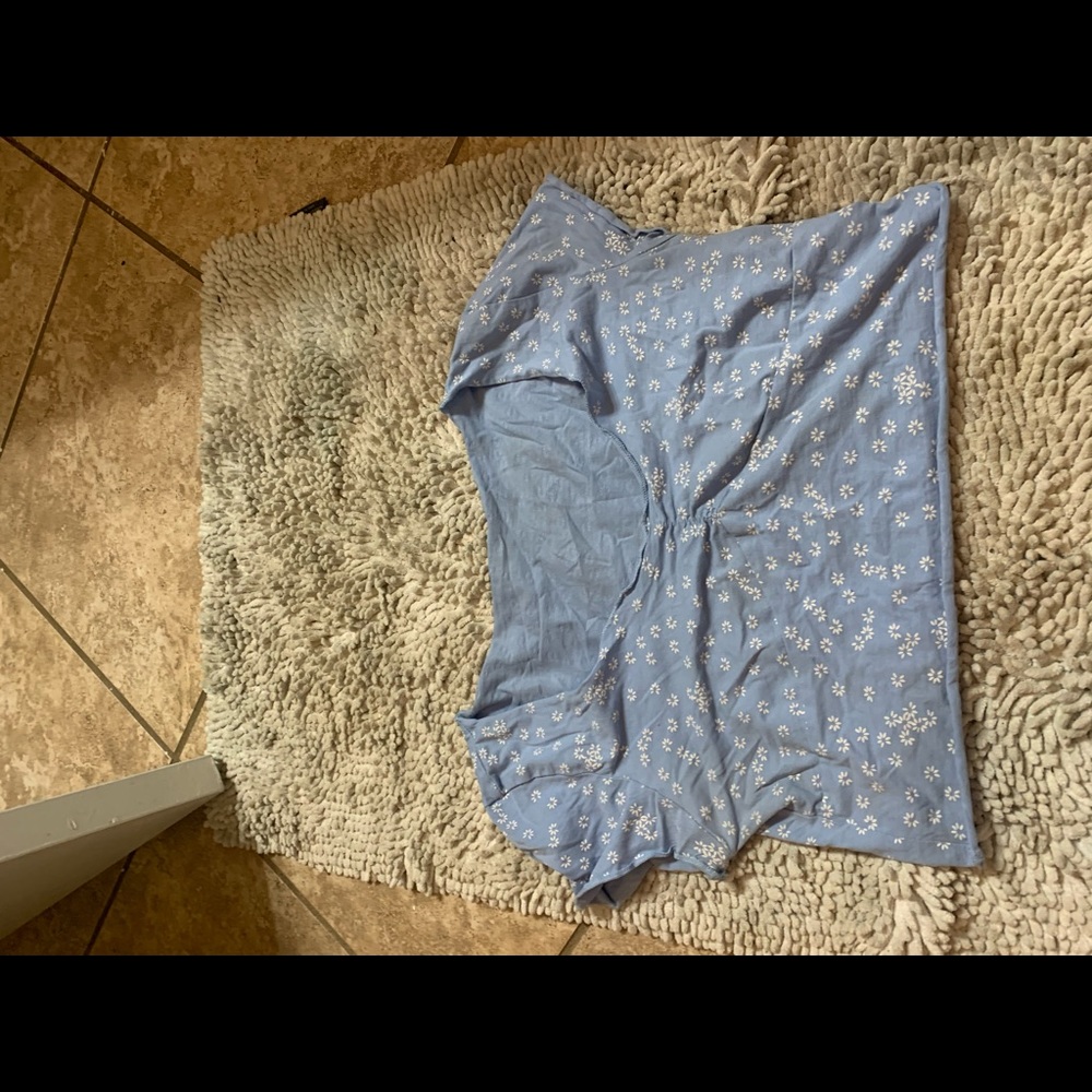 blue crop top